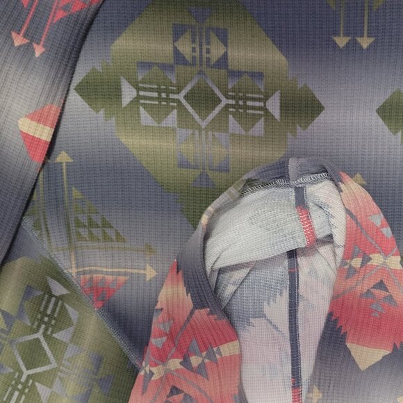 Chaps Blue/Green/Peach Cotton Pull Over Hooded Sweatshirt/Top Medium EUC - Picture 8 of 8